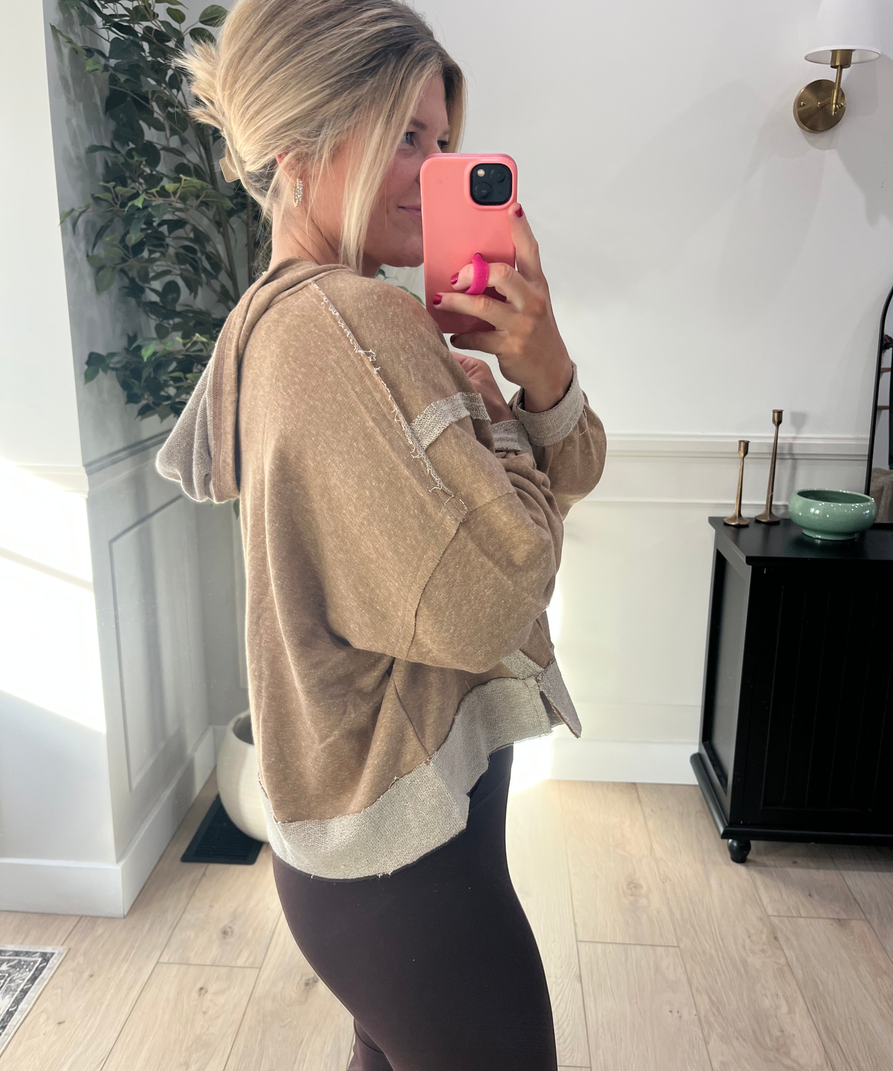 Camel Pullover
